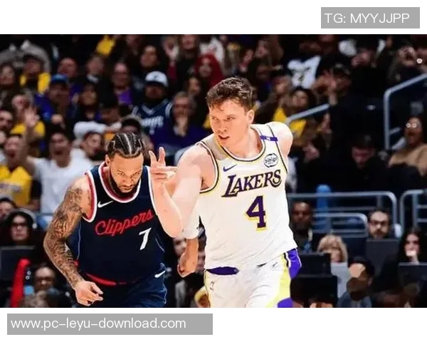 东契奇全能表现助力独行侠湖人背靠背战胜快船实现六连胜 东契奇全能表现助力独行侠湖人背靠背战胜快船实现六连胜